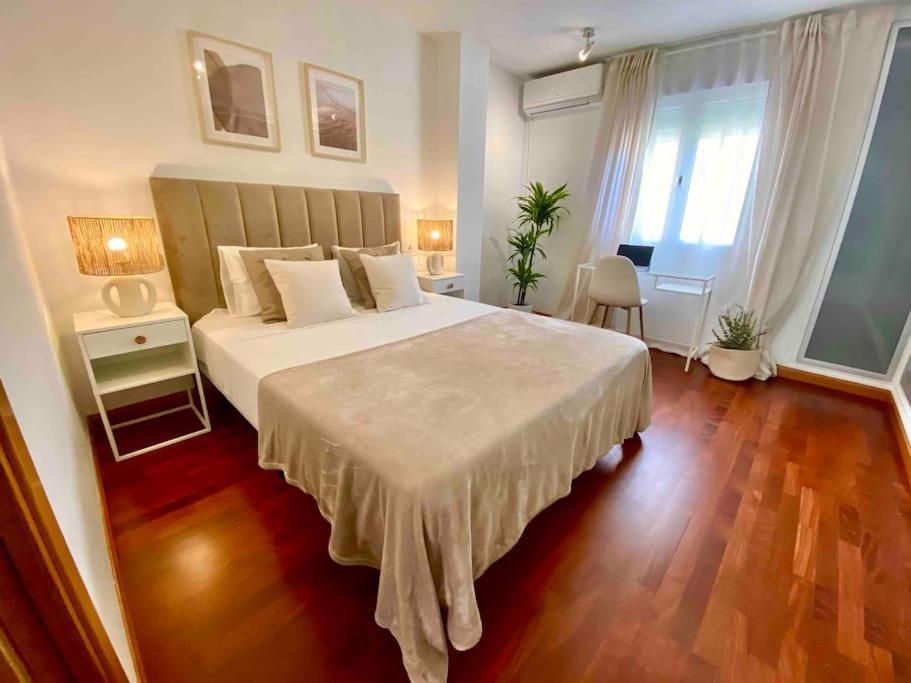 Апартаменти Olive Penthouse Малага Екстер'єр фото